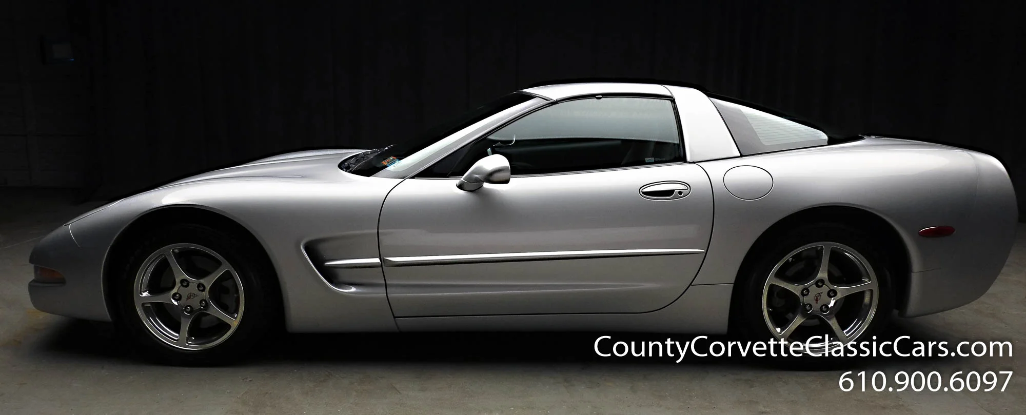 2002-Corvette-Coupe-4.jpg