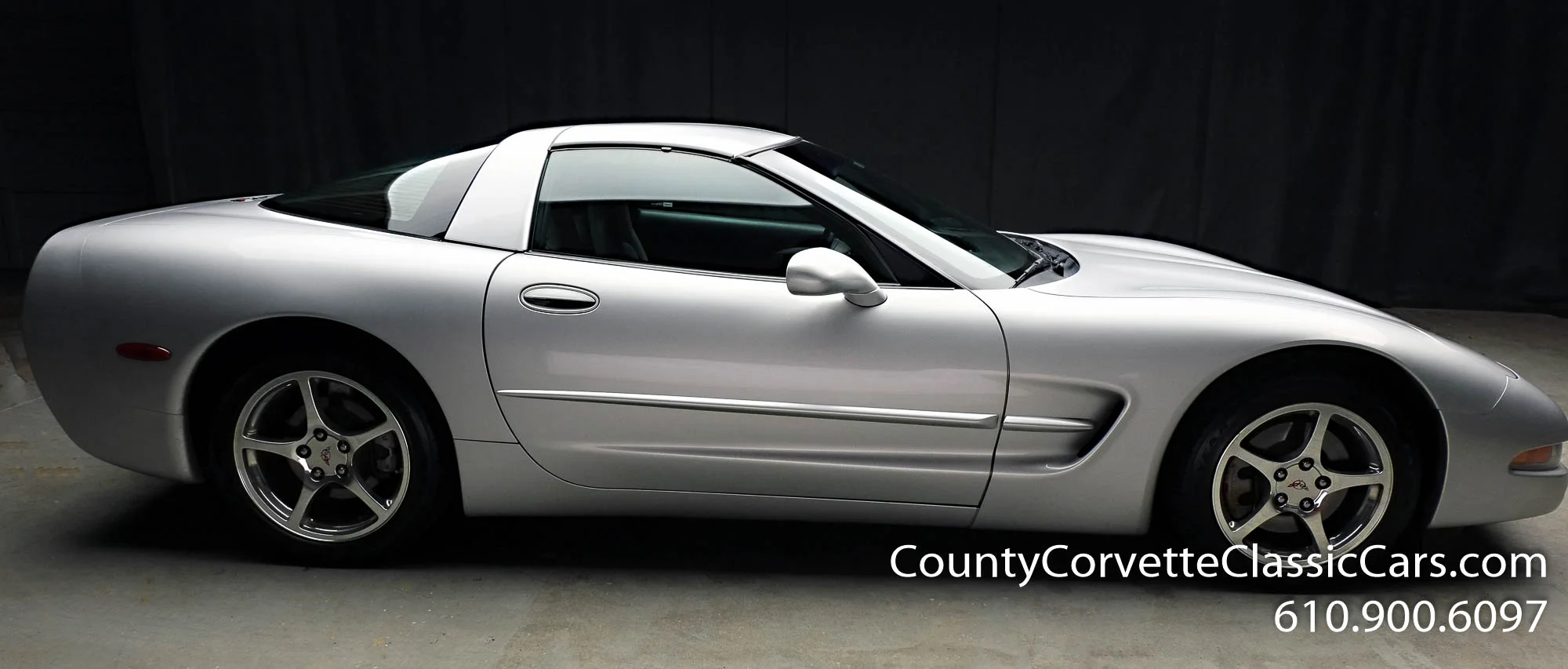 2002-Corvette-Coupe-26.jpg