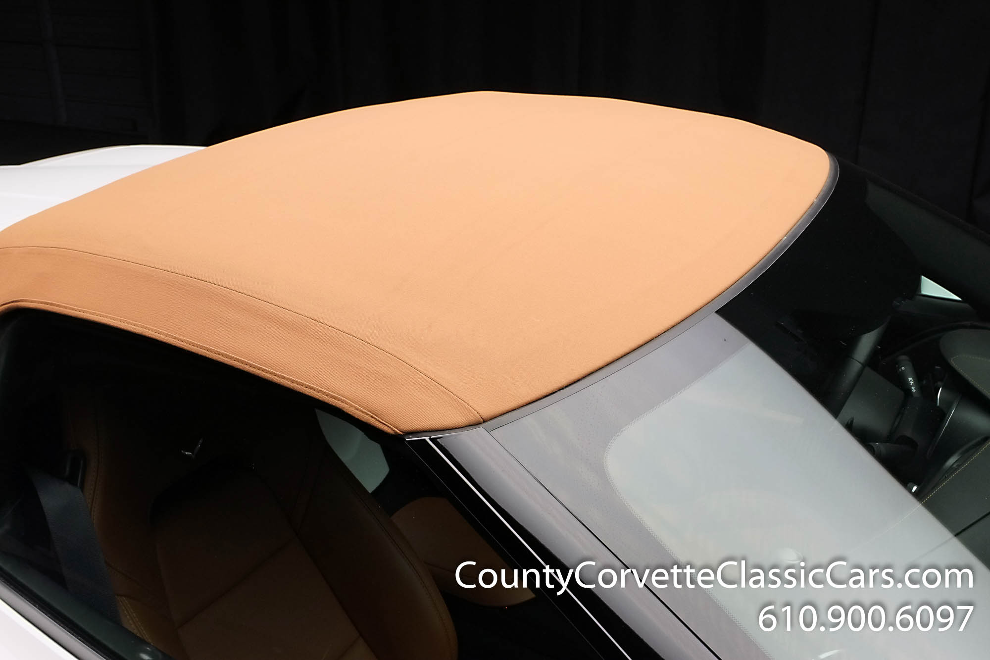 2014-Corvette-Stingray-Convertible-30.jpg