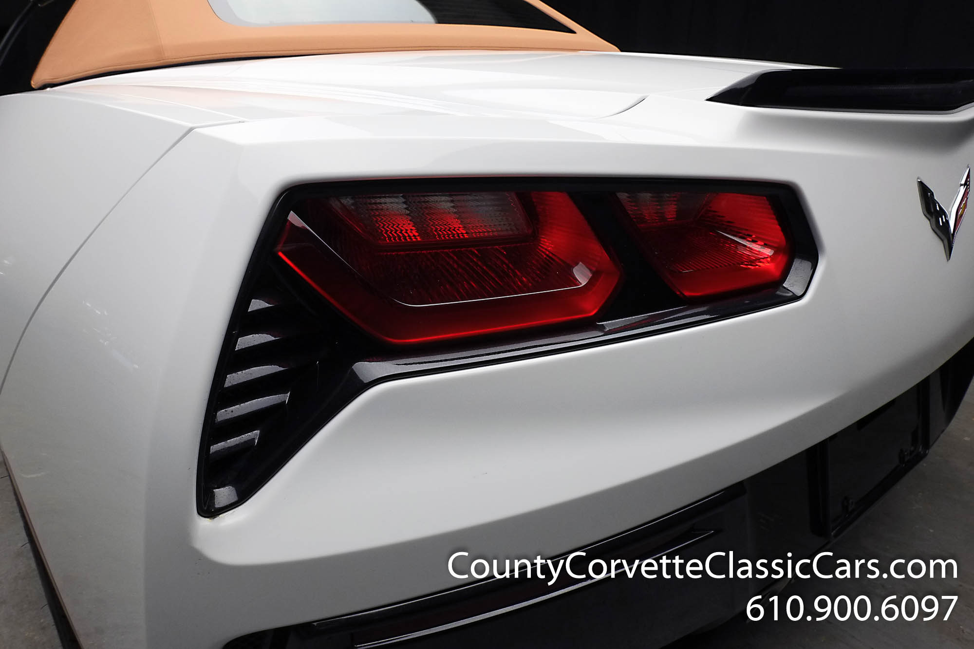 2014-Corvette-Stingray-Convertible-16.jpg