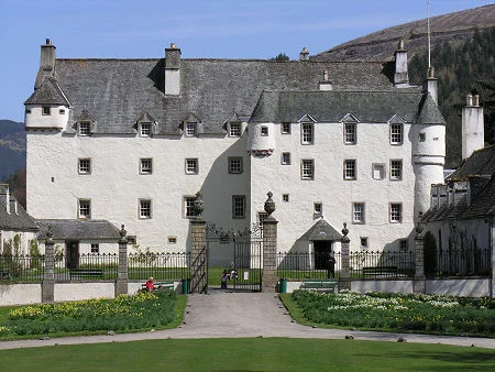 traquair-450.jpg