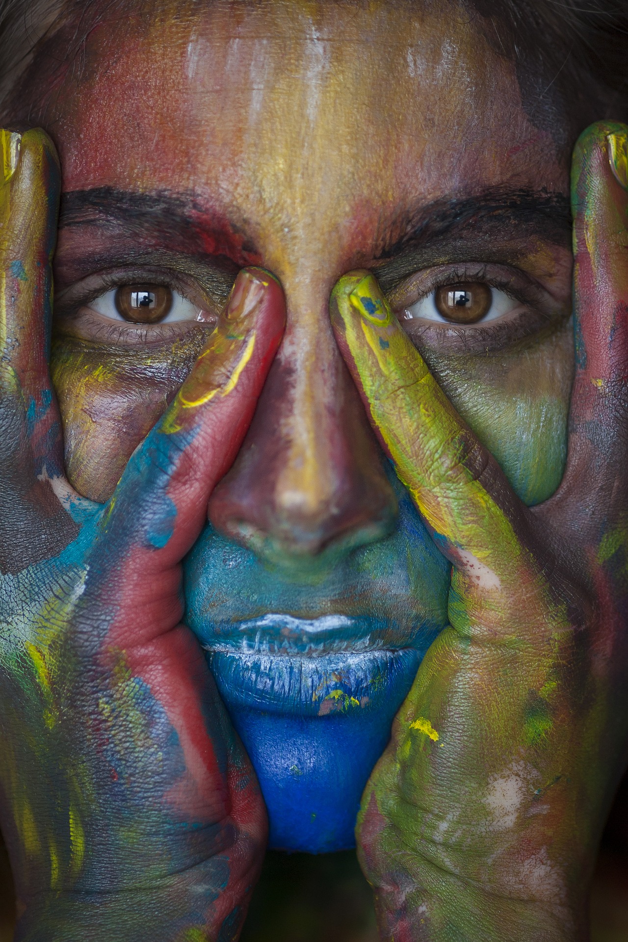 colors-2162411_1920.jpg