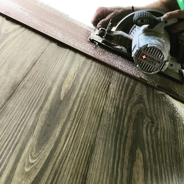 Custom built table ready for its new home.
#finishingtouches #tools #powertools #wood #woodworking #weatheredgray