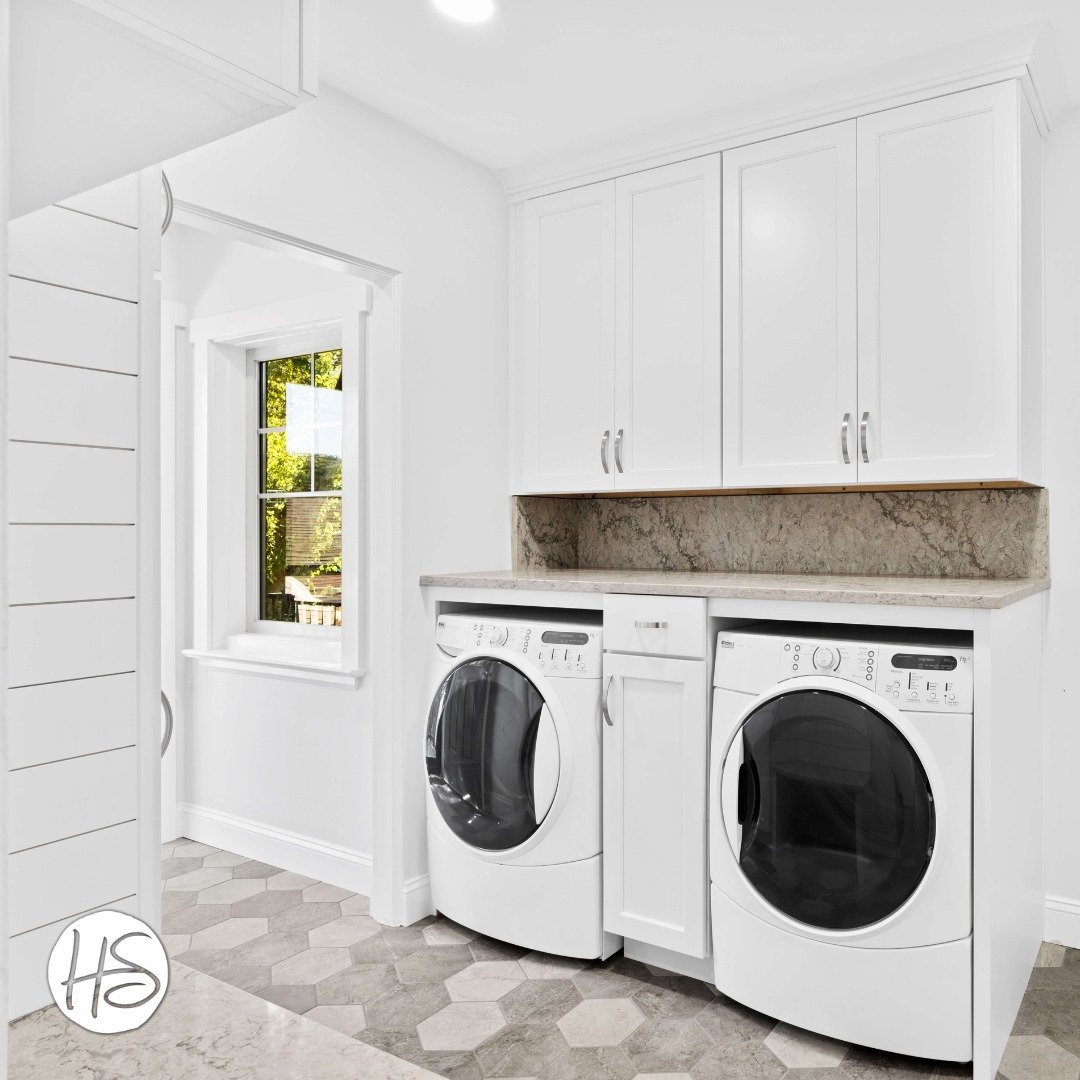 Cabinets are a huge part of the home and can be found in more rooms than just the kitchen. From the bathroom to the laundry room to the garage, cabinets make our homes not only functional but also beautiful.⁠
⁠
Here are our top tips on making eco-fri