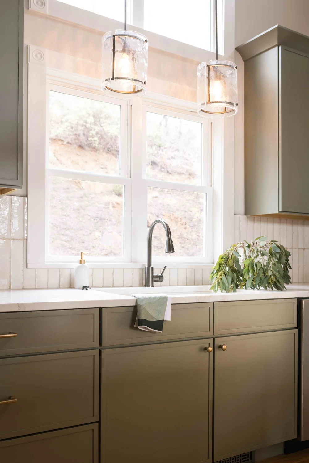 Modern Contemporary Kitchen Transformation-09.jpg