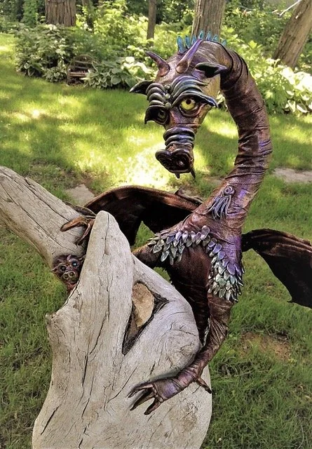 TwistedTee Dragon.jpeg