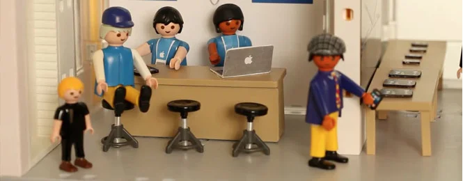 Toy-Apple-Genius-Bar.jpg