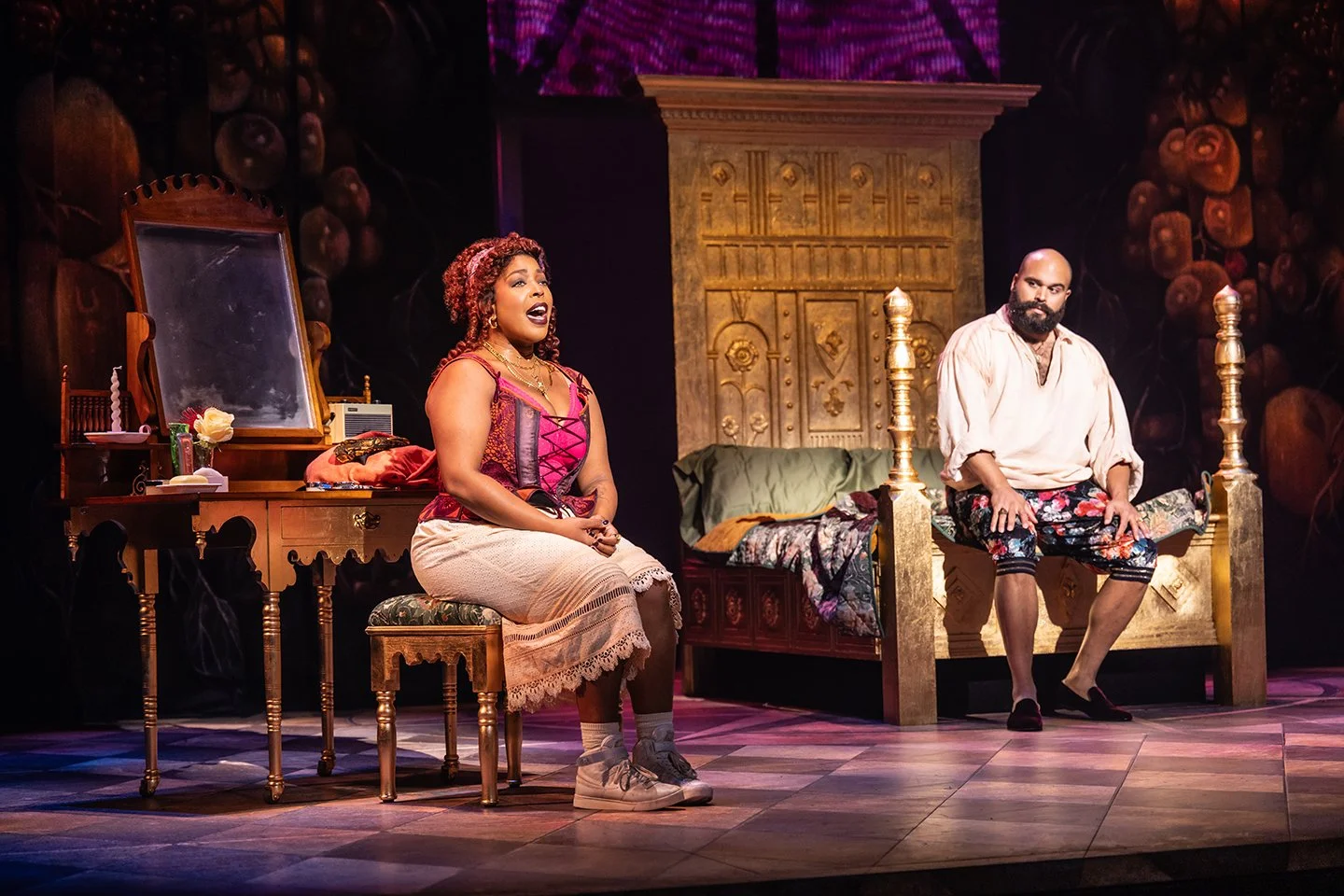 Kathryn-Allison-and-Paul-Jordan-Jansen-in-the-North-American-Tour-of-JULIET-Photo-Credit-Matthew-Murphy-1.jpg