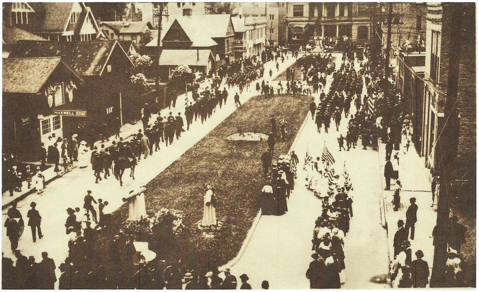 Civil War Memorial dedication event in 1911