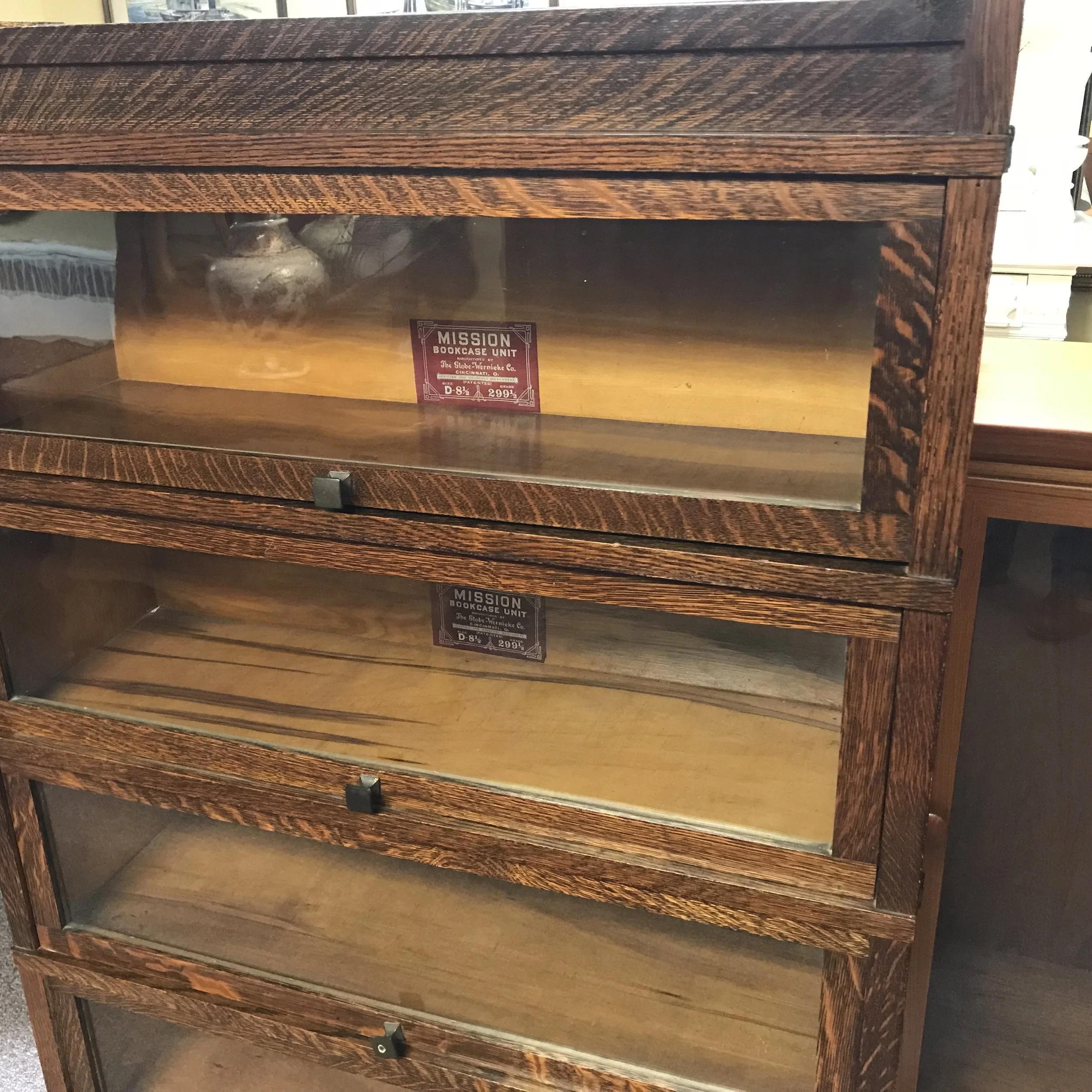 This Quarter Sawn Oak Stacking Bookcase Was Made By The Globe Wernicke Company Of Cincinnati Ohio This Style Of Sectional Boo Bookcase Barrister Bookcase Oak