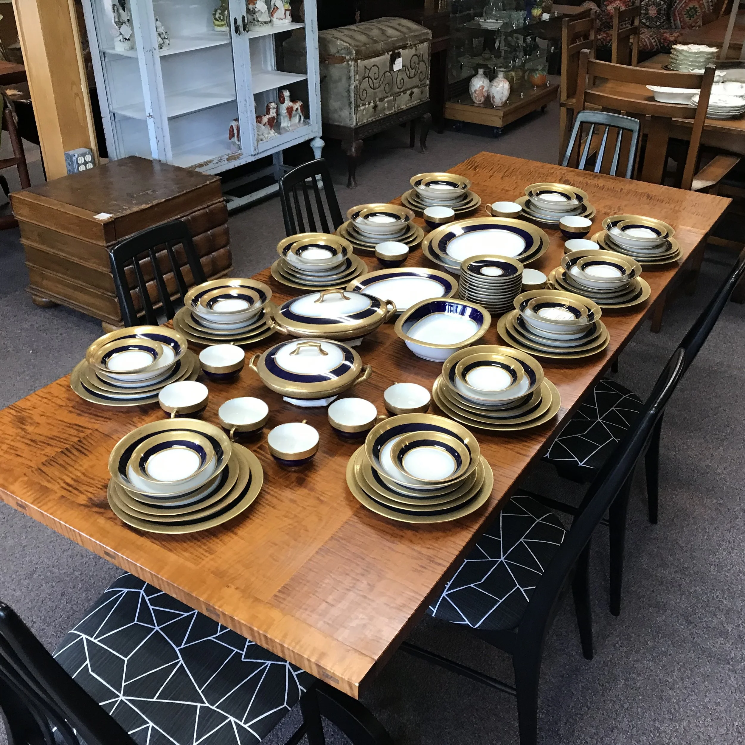 8 Piece Place Setting Service for 12 Limoges Cobalt & Gold