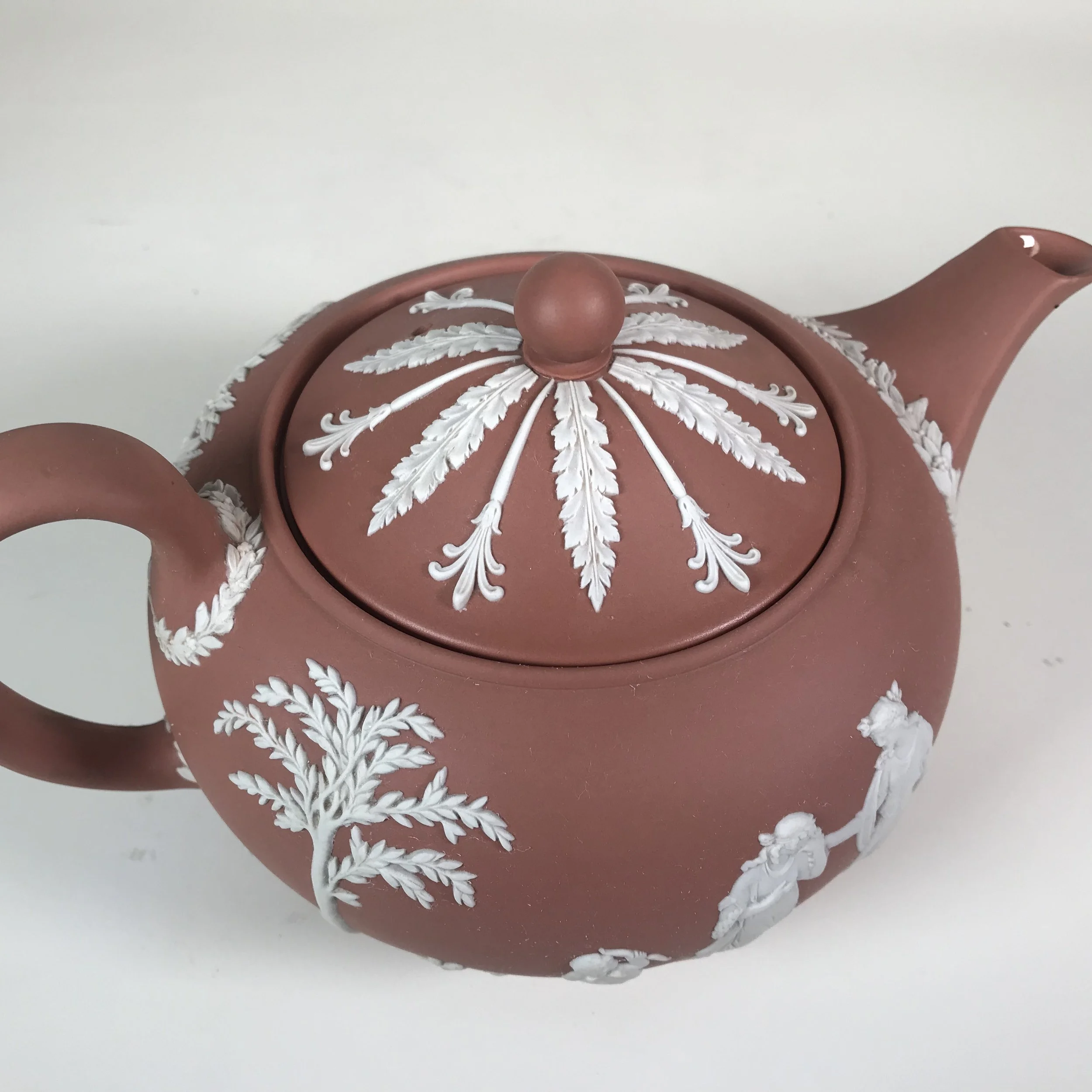 Circa 1957 Wedgwood Jasperware Terracotta Teapot — Ardesh