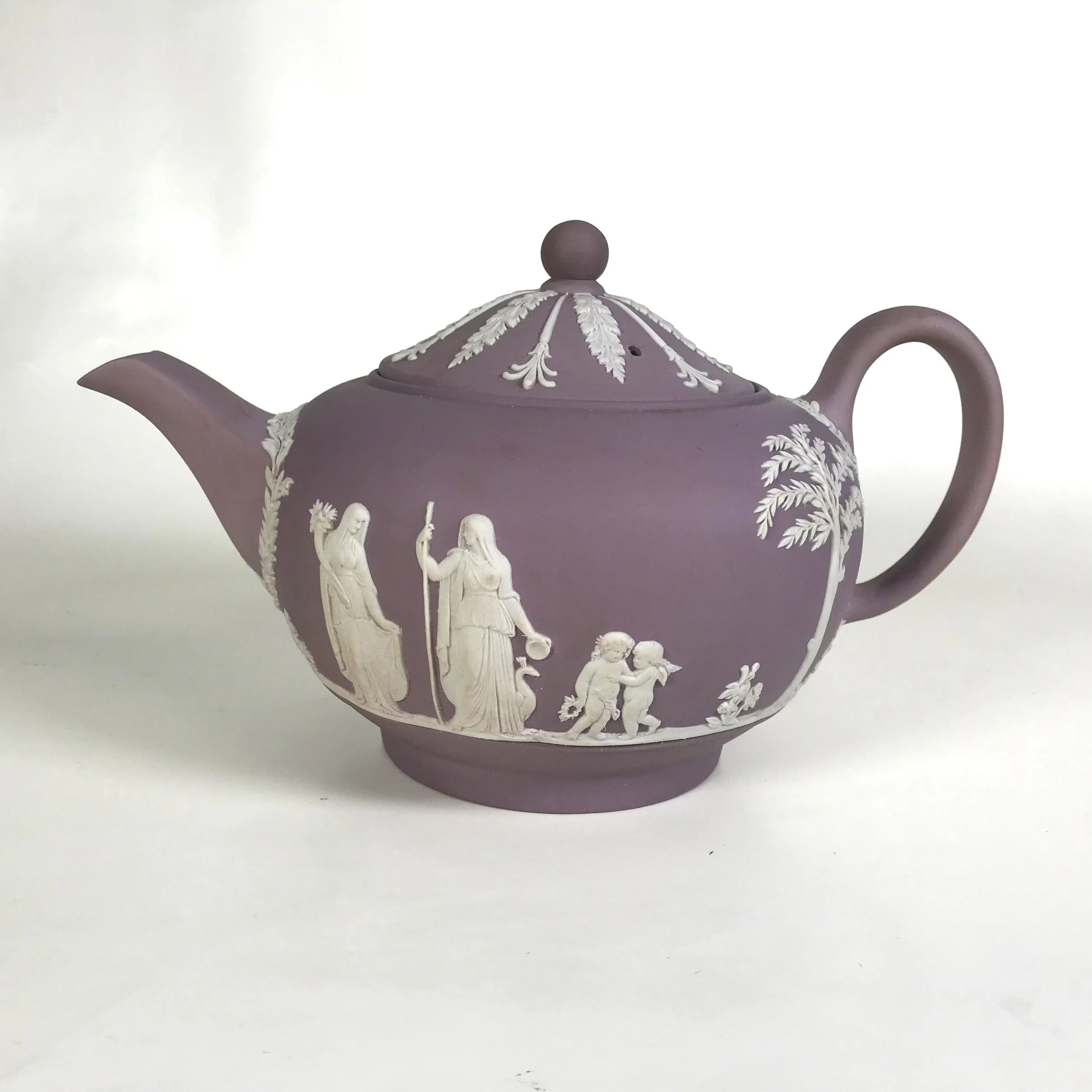 Ca. 1980 Wedgwood Lilac Jasperware Teapot — Ardesh