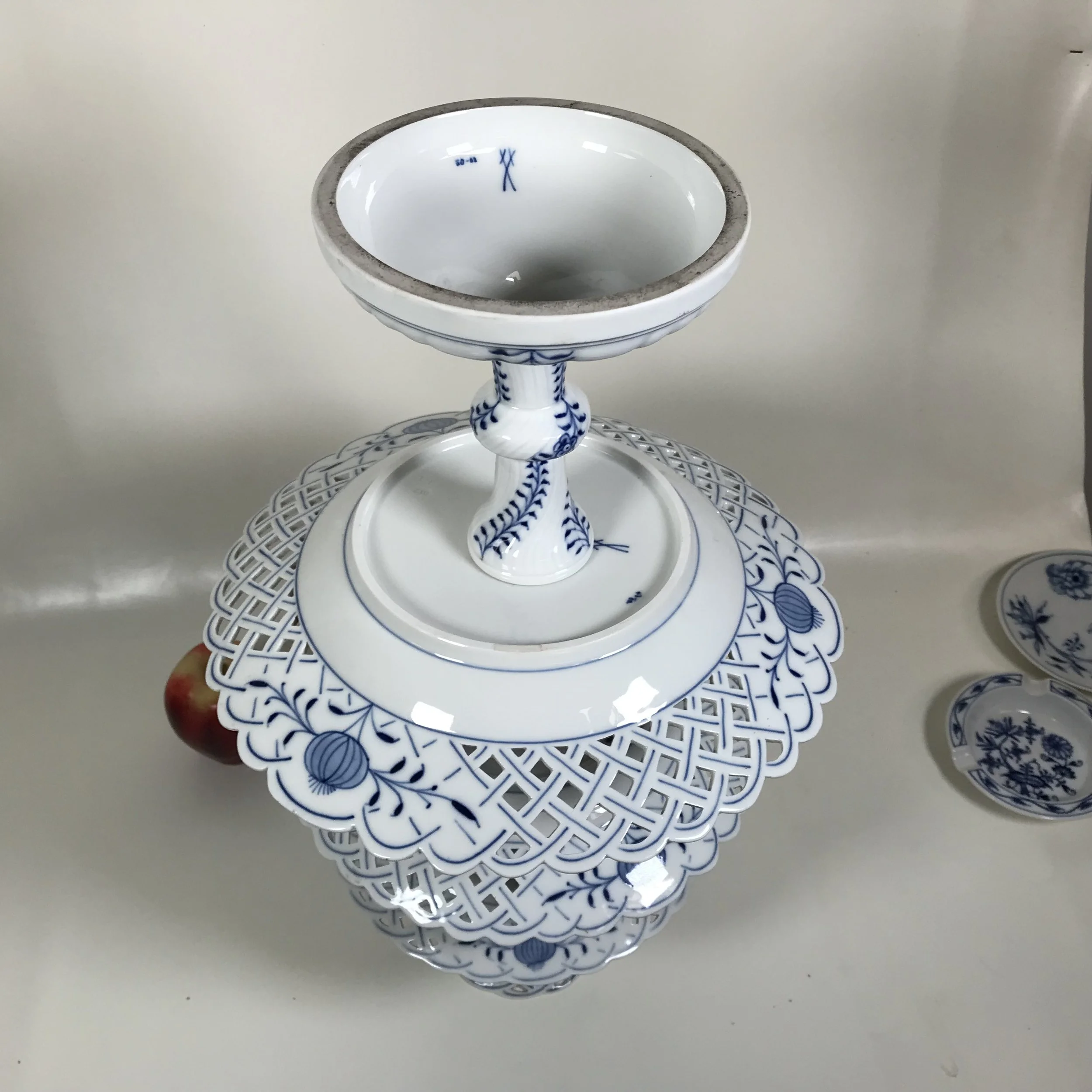 3 Tier Meissen Blue Onion Crossed Sword Mark Cake Pastry Stand