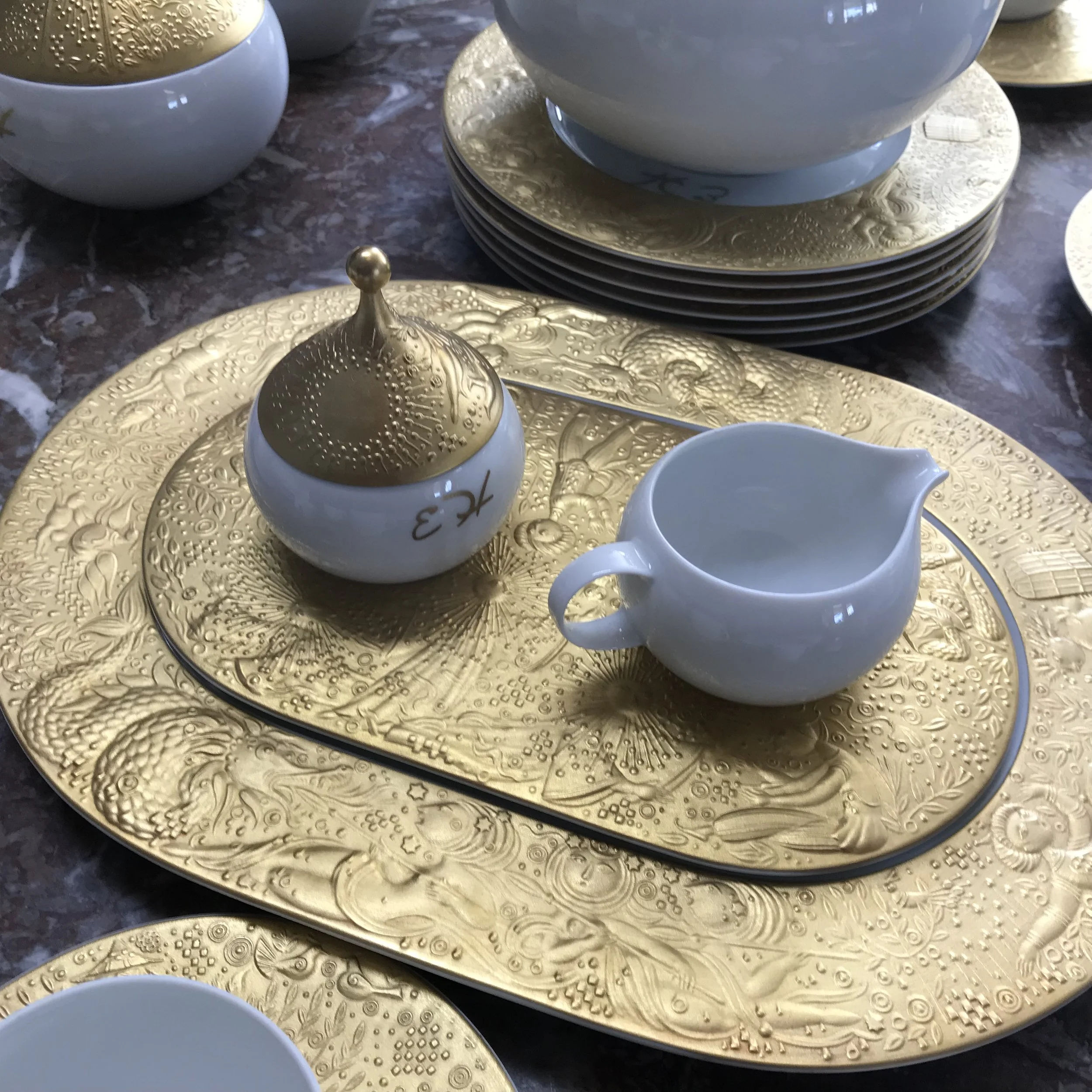 84 Piece Rosenthal Bjorn Wiinblad Gold Magic Flute Dinner Set — Ardesh