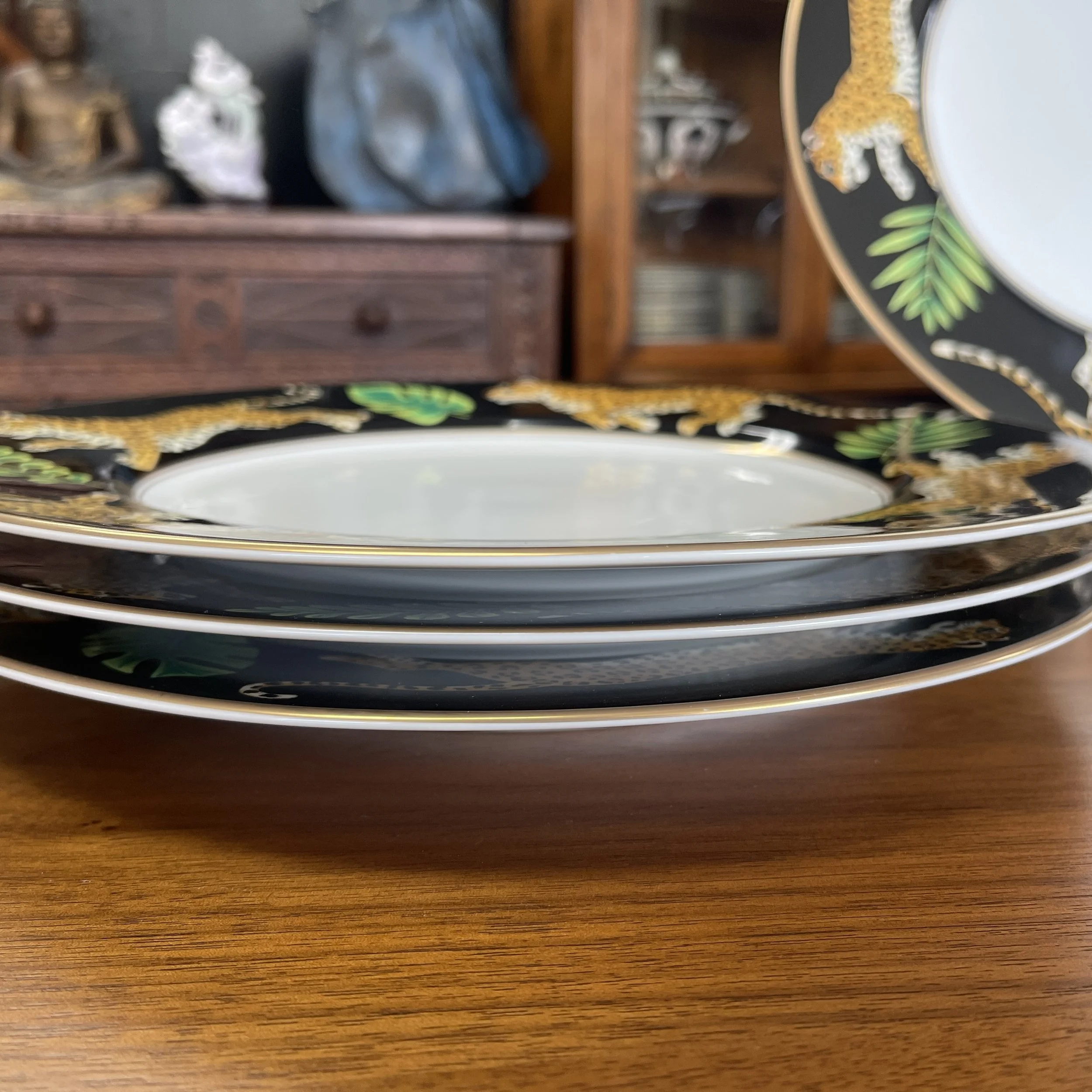Set of 4 Lynn Chase - Jaguar Jungle - Chop Plate/ Platter/ Charger