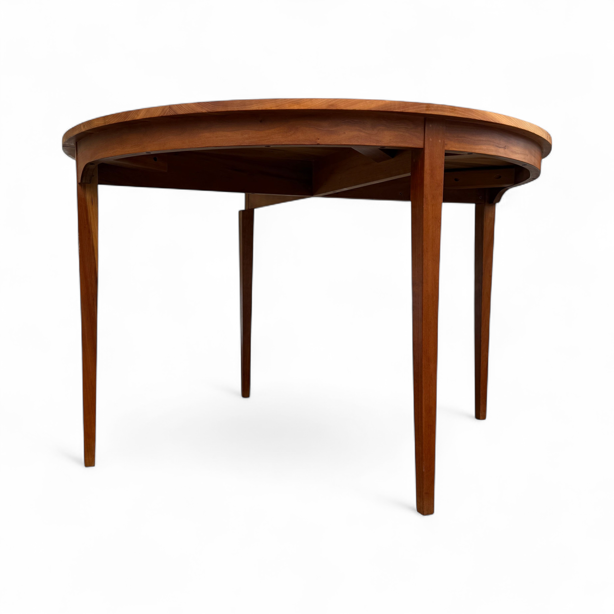 thomas-moser-thomas-moser-mid-century-cherry-round-extendable-dining-table-8-1793117058036.png