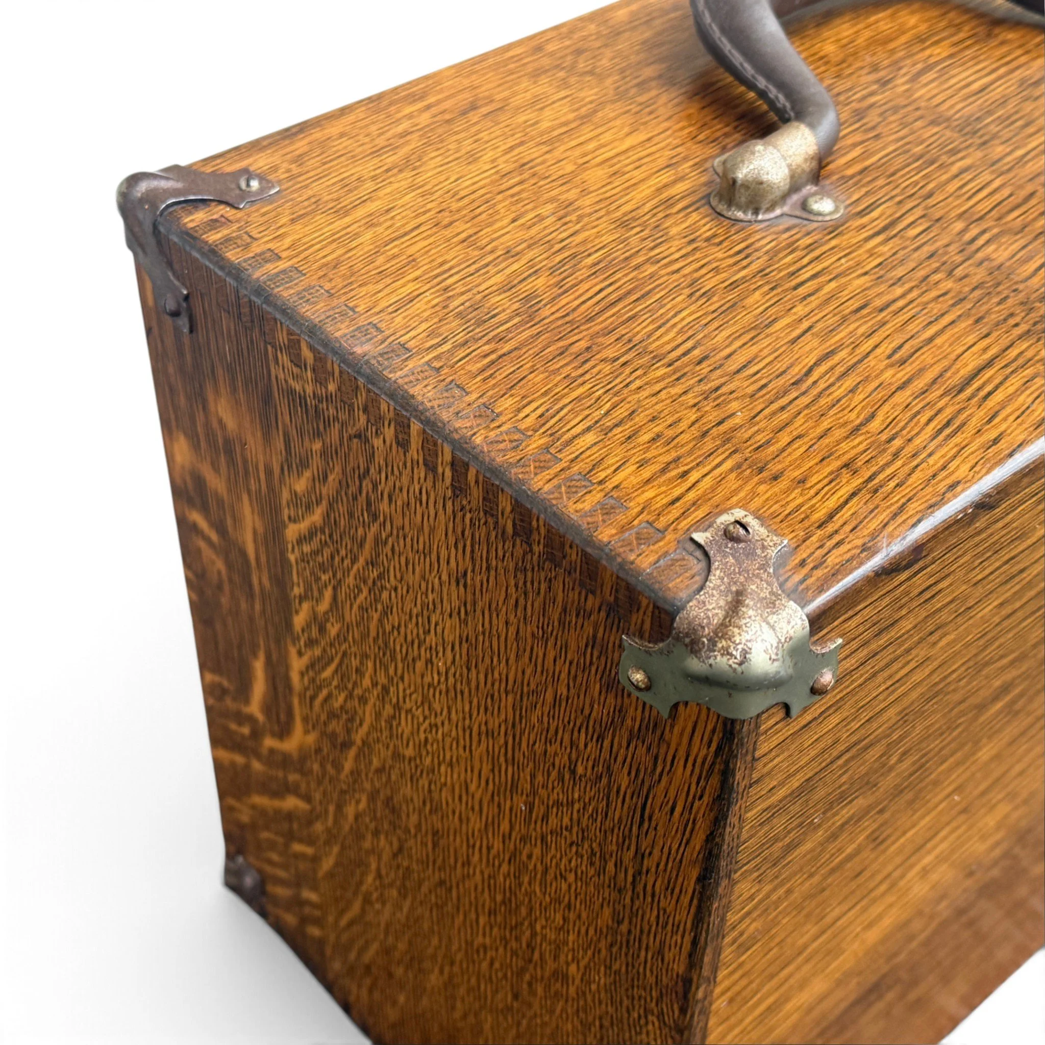 antique-oak-machinist-tool-chest-quarter-sawn-oak-10-1793127531695.jpg