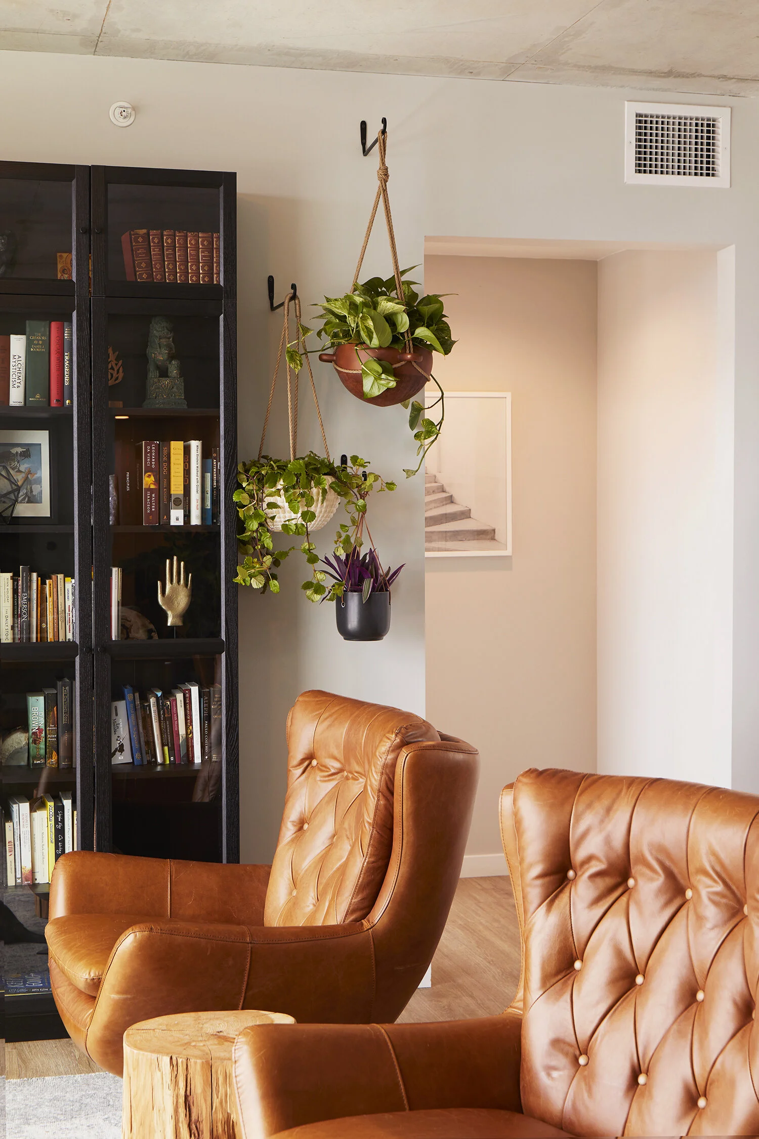 Living Room_right.jpg