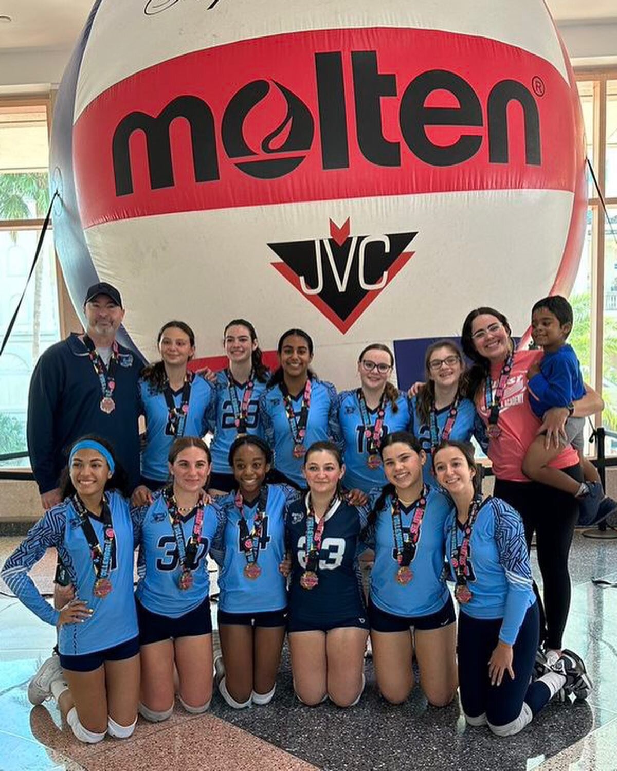 16 Yoli - 1st in Bronze at the @jvctournaments Tampa Slam 👏👏 This is the team&rsquo;s third medal finish this season! It&rsquo;s not about how you start - it&rsquo;s about how you finish!! Keep improving ladies 💕