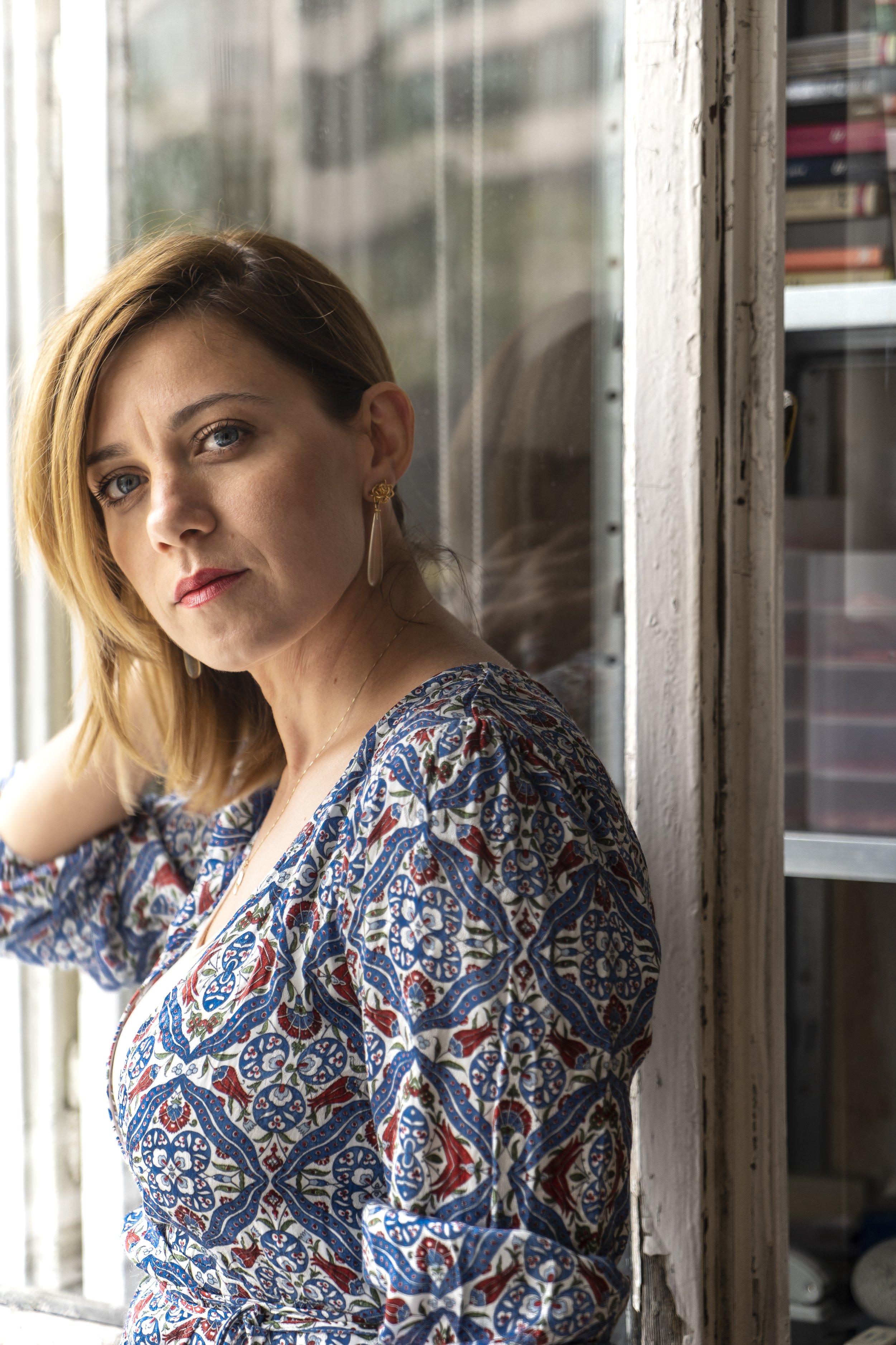 Lyu_portrait in atelier(sharpened for screen).jpg