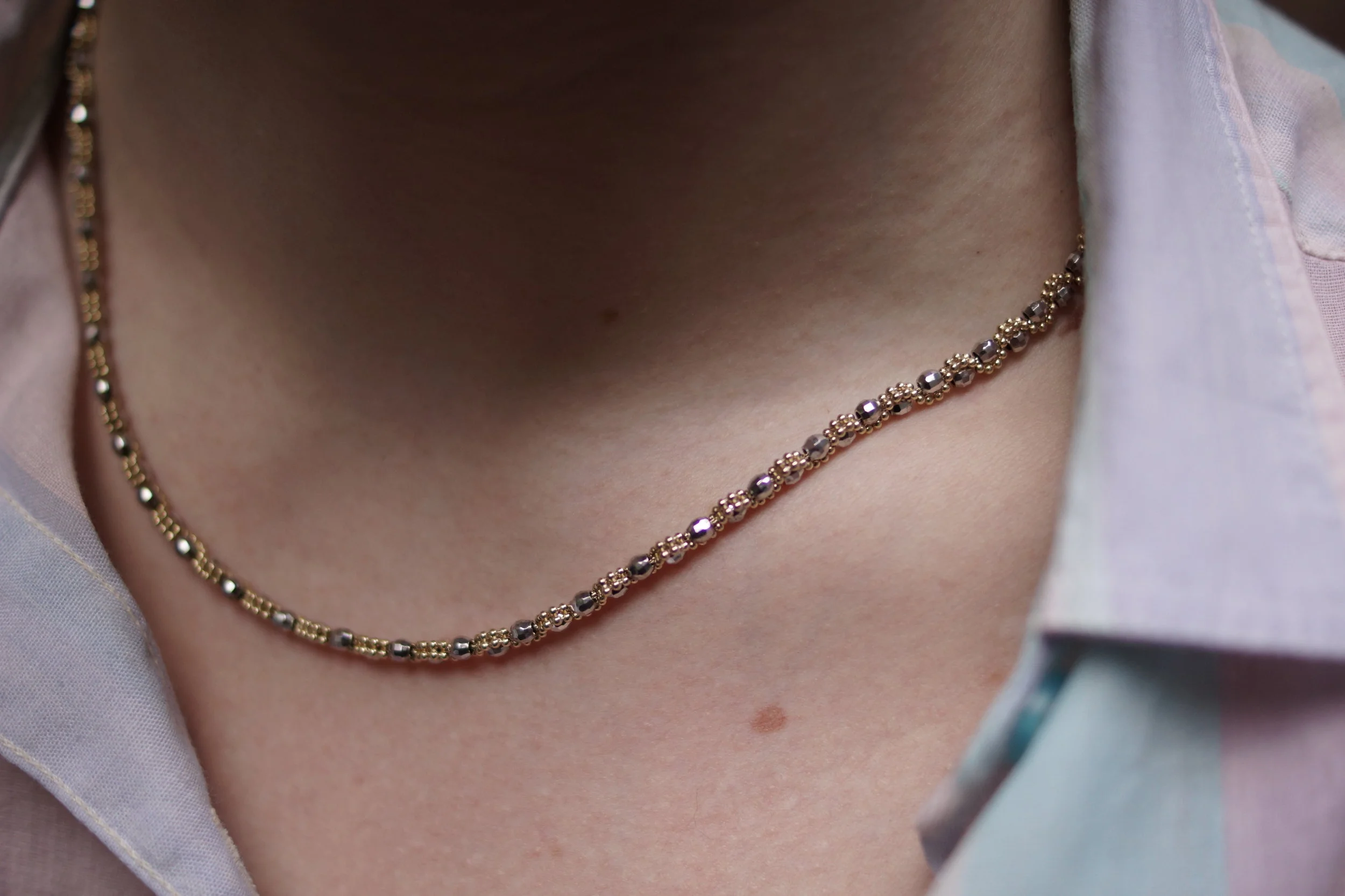 14K Two Tone Ladies Chain.
