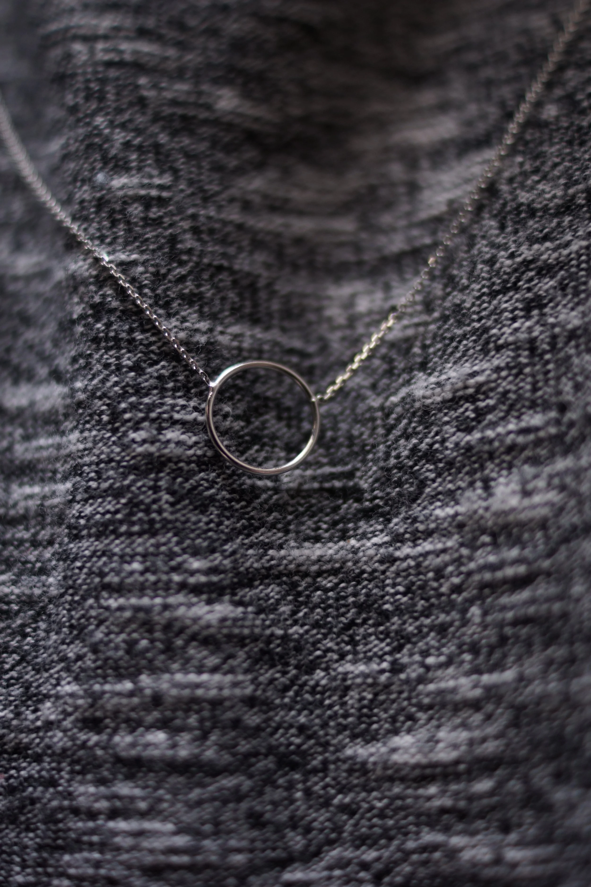 Circle Necklace in White Gold