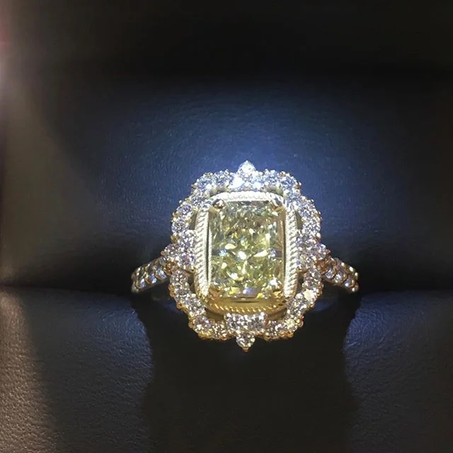 18 Karat Yellow Gold Canary Yellow Diamond Engagement Ring