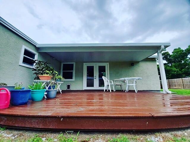 Wondering what to do with your backyard or deck? A covered area to enjoy might make all the difference! Check out this deck/patio cover from Westside Lanai! Now a lovely Lanai for relaxing or hosting your next friends and family gathering!  #lovelyla