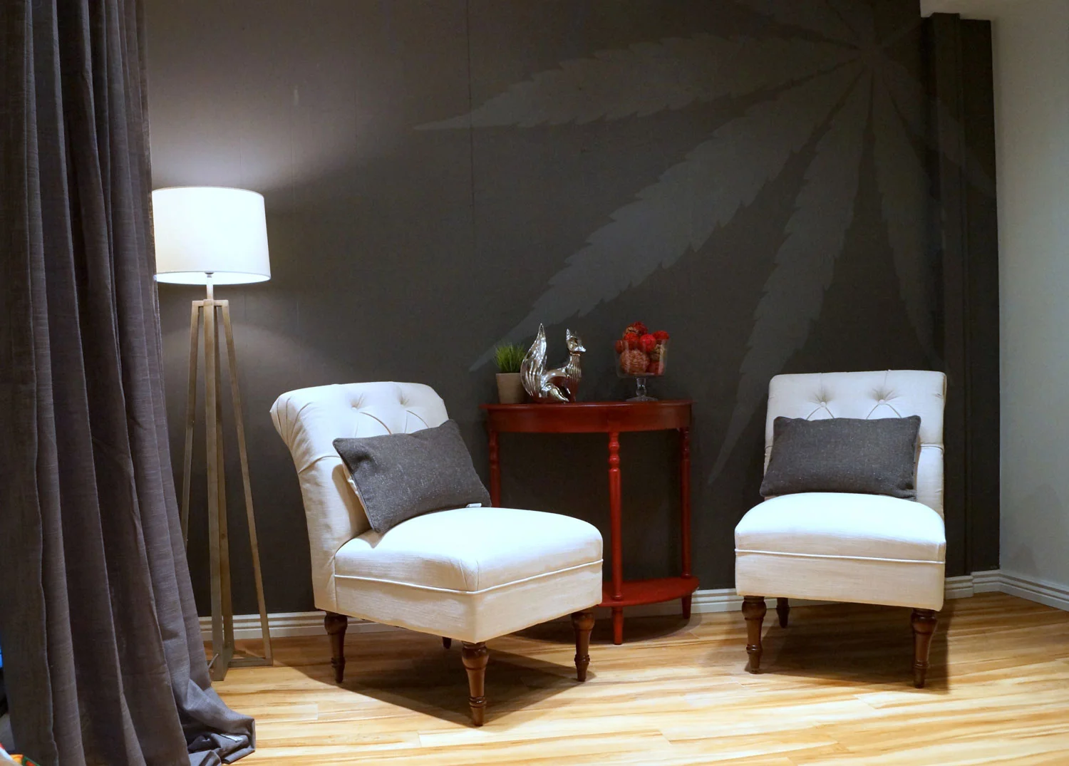 fox-st-lounge.jpg