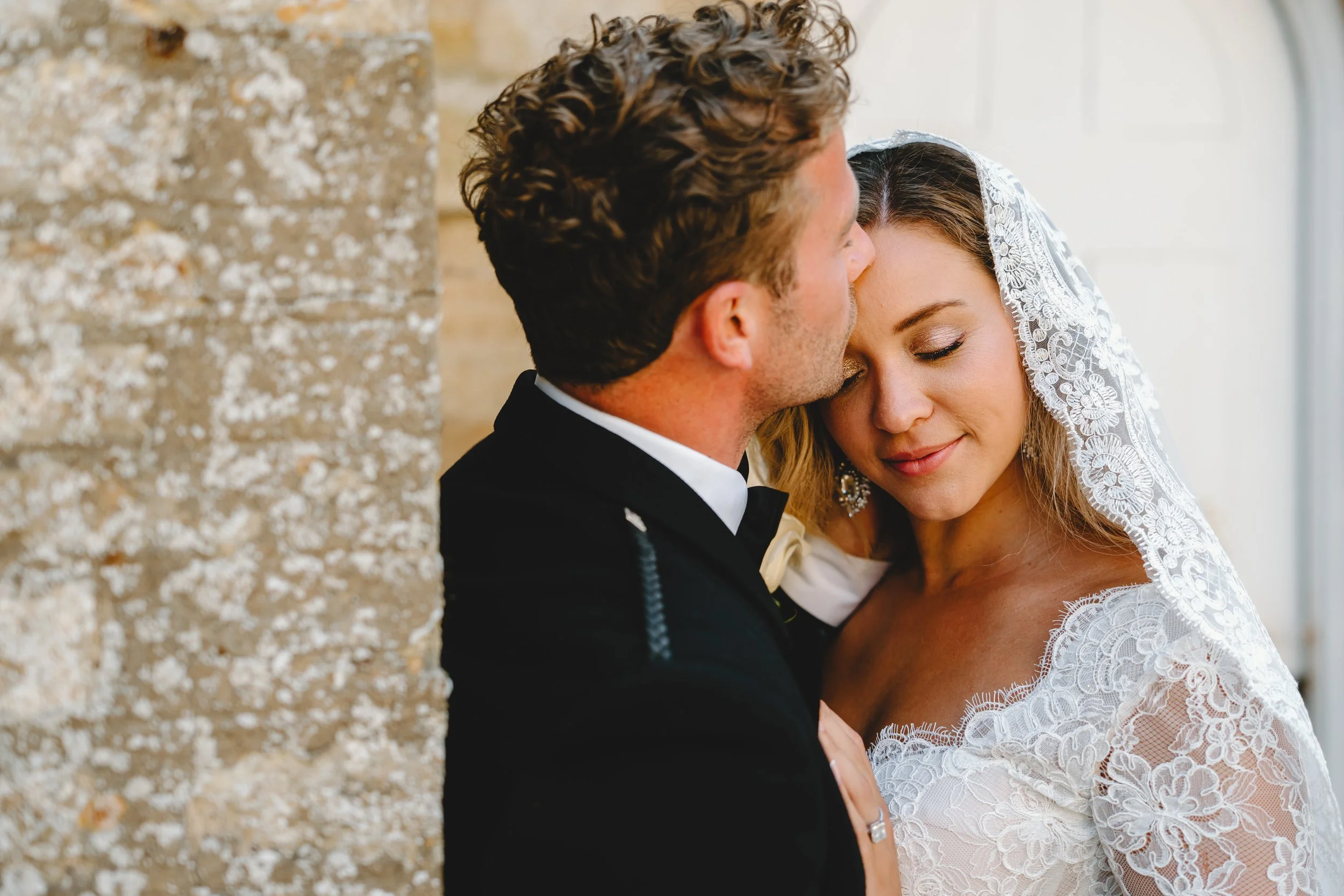 Workshop hosts: @garyandkim.ca

Photographer :  @theevanscollective
Venue: @hinwickhouse
Wedding Planner: @wrights_weddings_and_events
Workshop Education Team: @theevanscollective @laurenashleystudios @chrisdennerphotography @garyandkim.ca @ujjwalvan