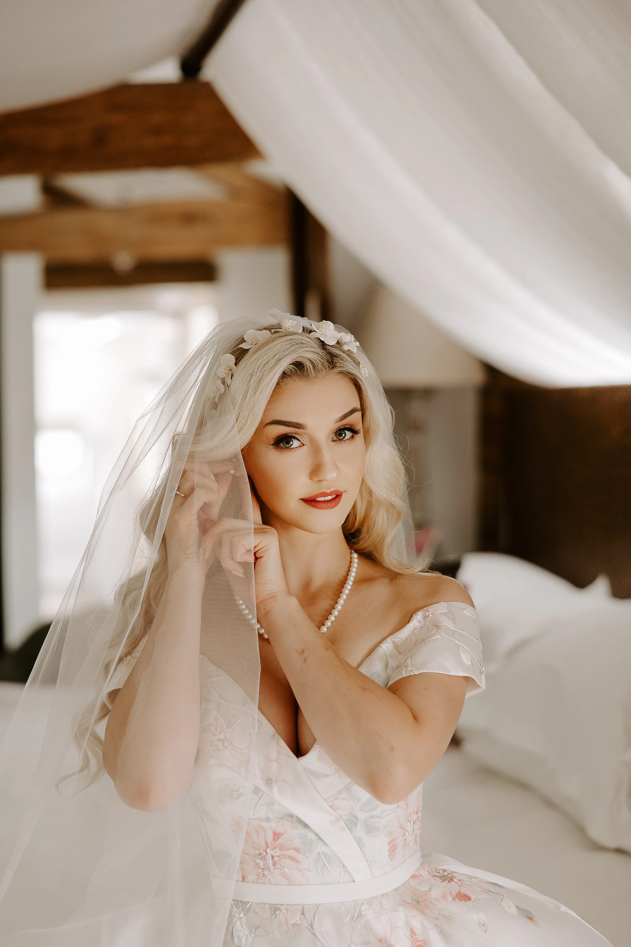 Photographer: Studio Rouge
Makeup: Paige Marie Bridal
Venue: Wasing Park
Wedding dress: White Lace & Butterflies-House of Savin
Hair accessories: Vivi Embellish
Necklace: Tiffany