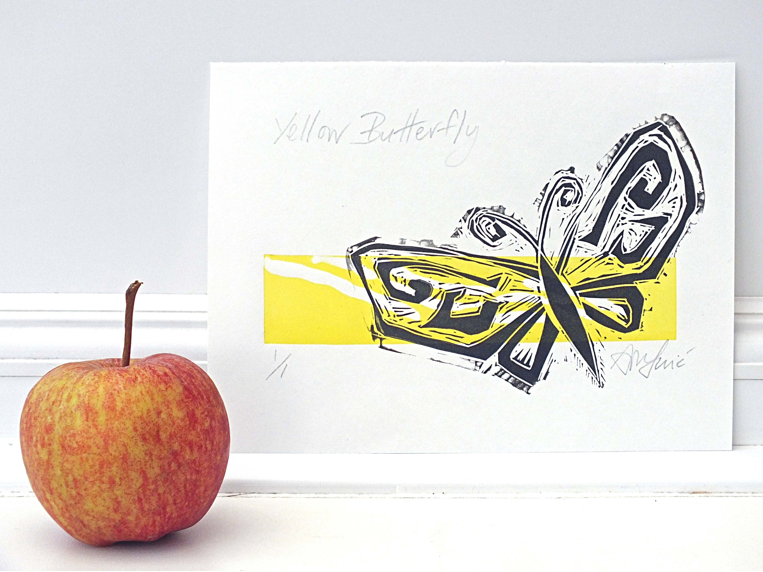 Yellow Design Butterfly apple.jpg