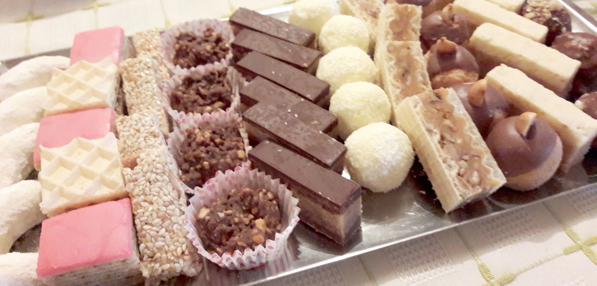 'Domaći Kolači'! (little homemade cakes, a bit like petit fours) 