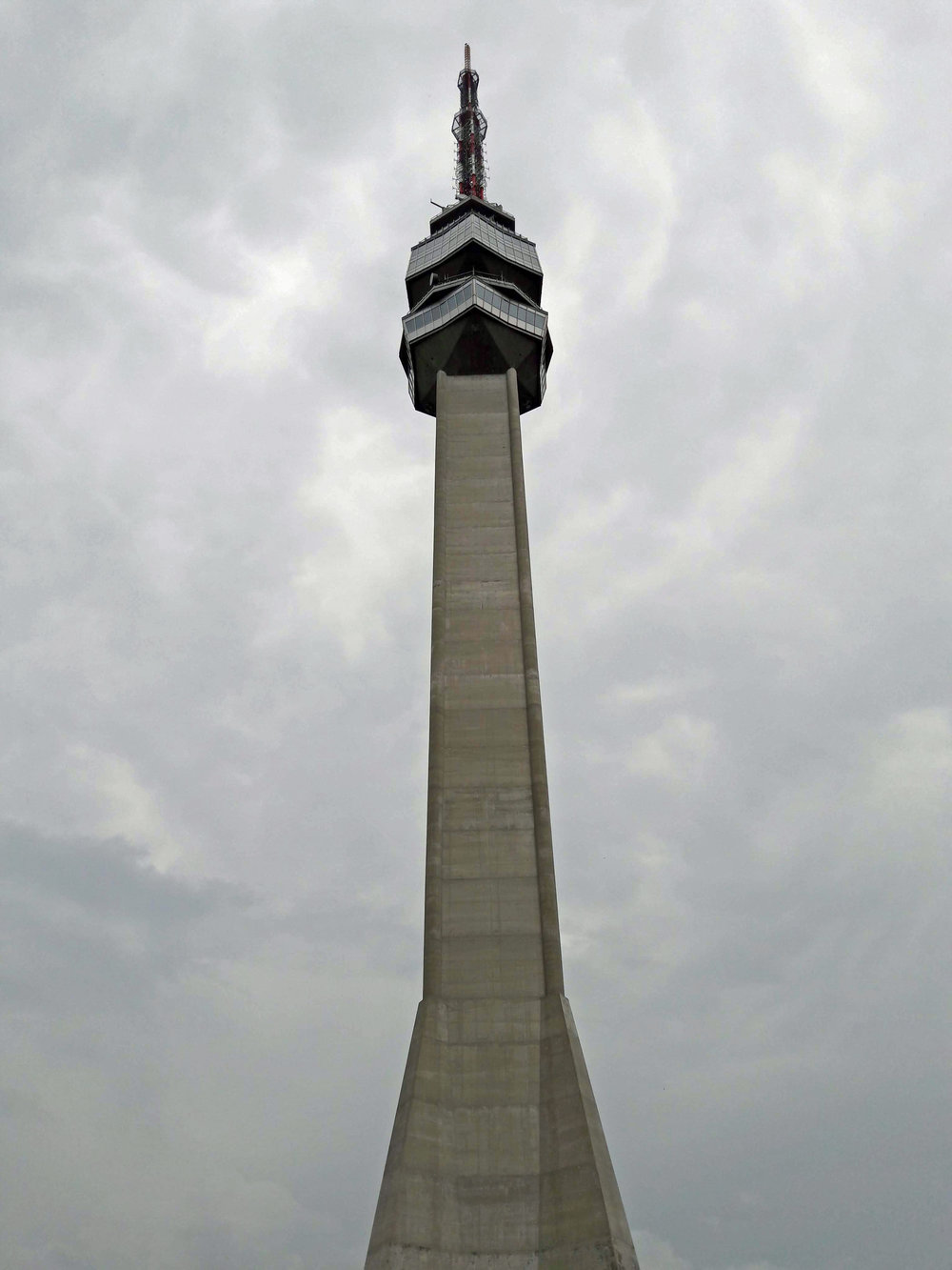 Avala Tower.jpg