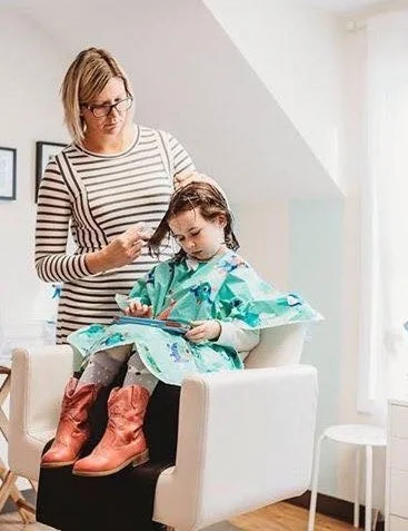 WBL6867_0916_HeadLiceSalon_TC__0028.jpg