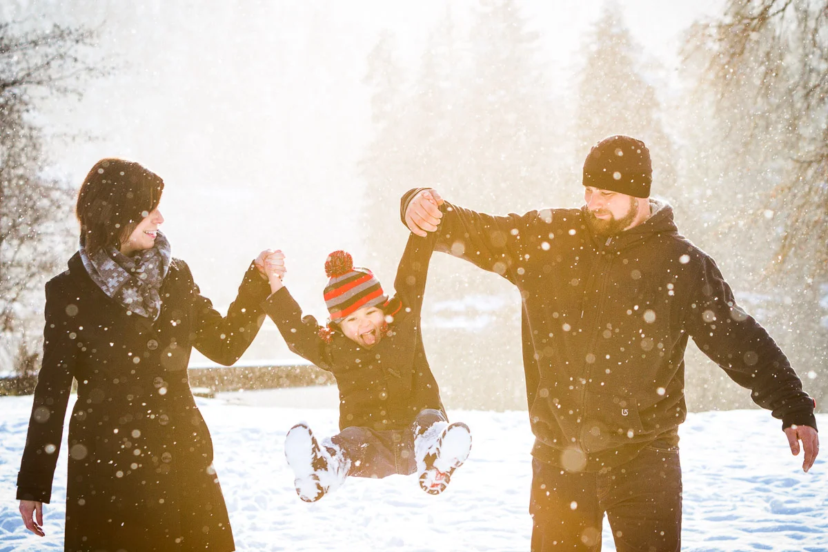 fun-winter-family-photo-session-Whistler.jpg