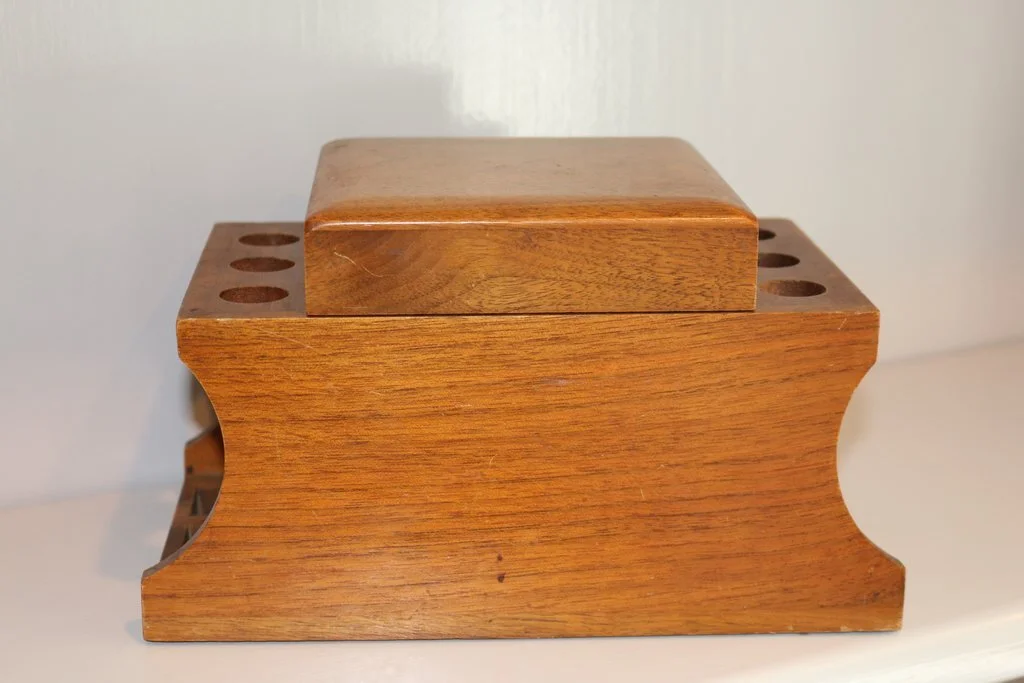BOXY VINTAGE CIGAR HOLDER