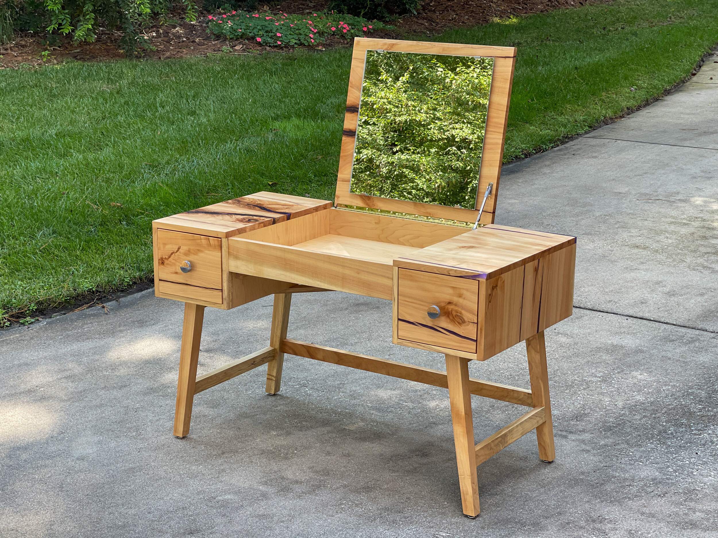 Maple Vanity Dressing Table