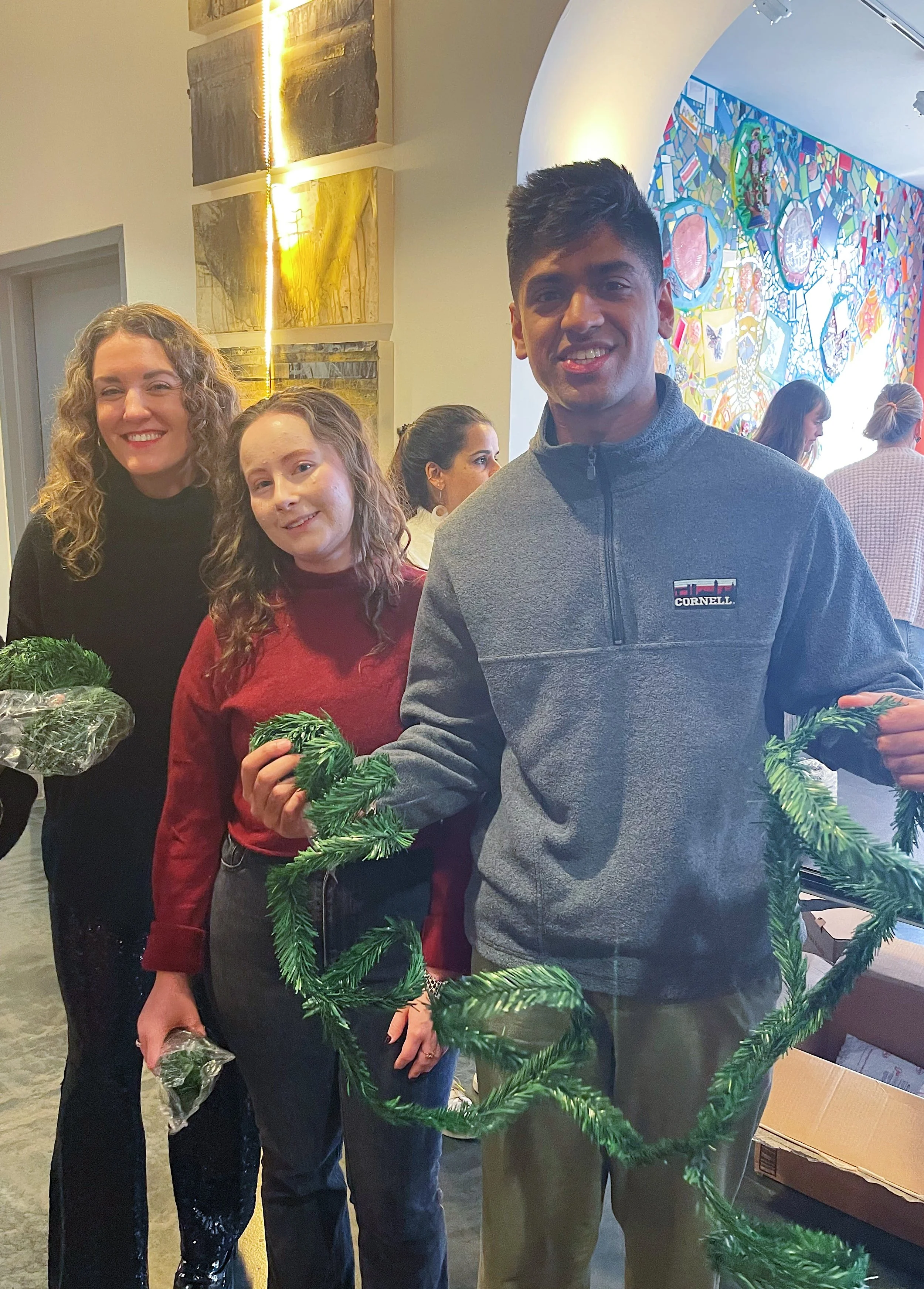 Volunteers Bring Warm Holiday Season to Residents
