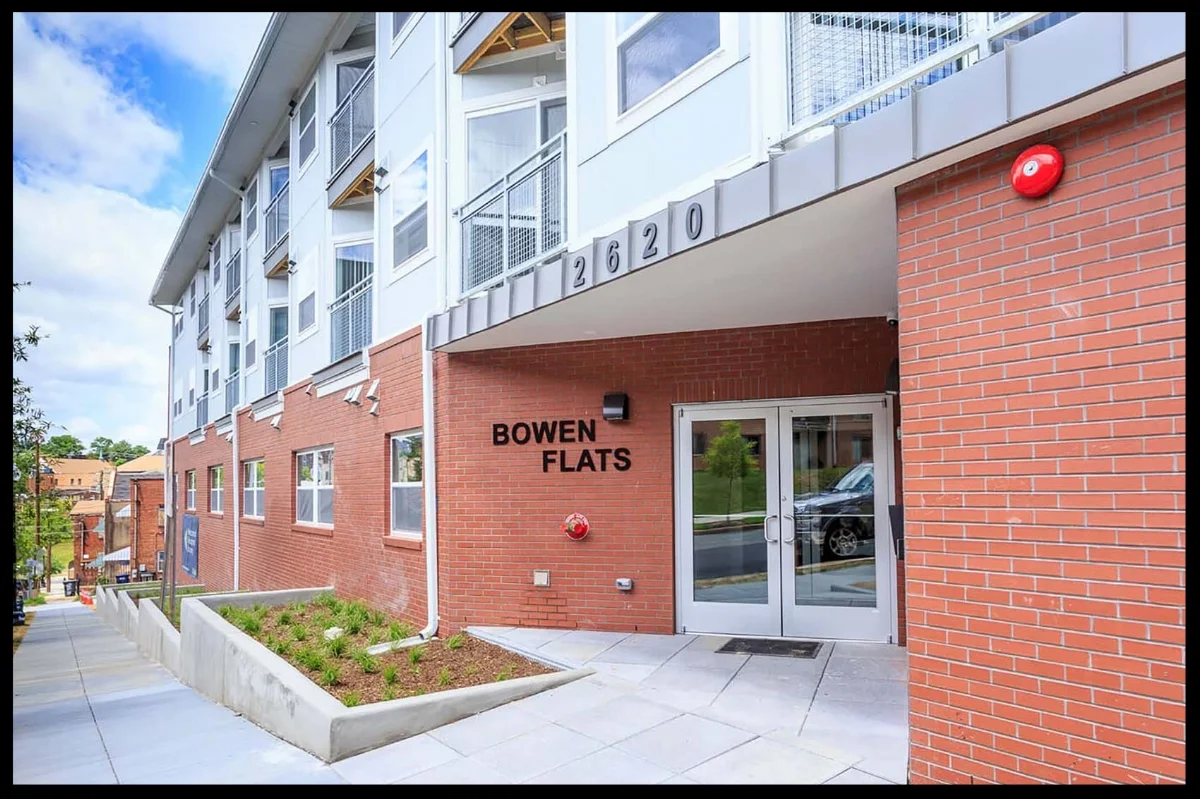 Bowen_Flats_Grand_Opening_June_2017_CMC-9138-r.jpg
