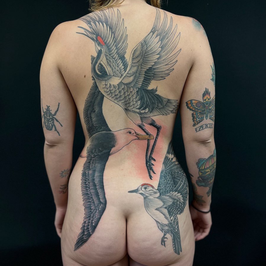 Last tattoo of 2022. Last of the year last of my career. Been thinking I might offer some handpoked flash days in the coming year. They will be limited and infrequent but it's def an idea I'm rolling around. Thank you Cash for being so dedicated to f