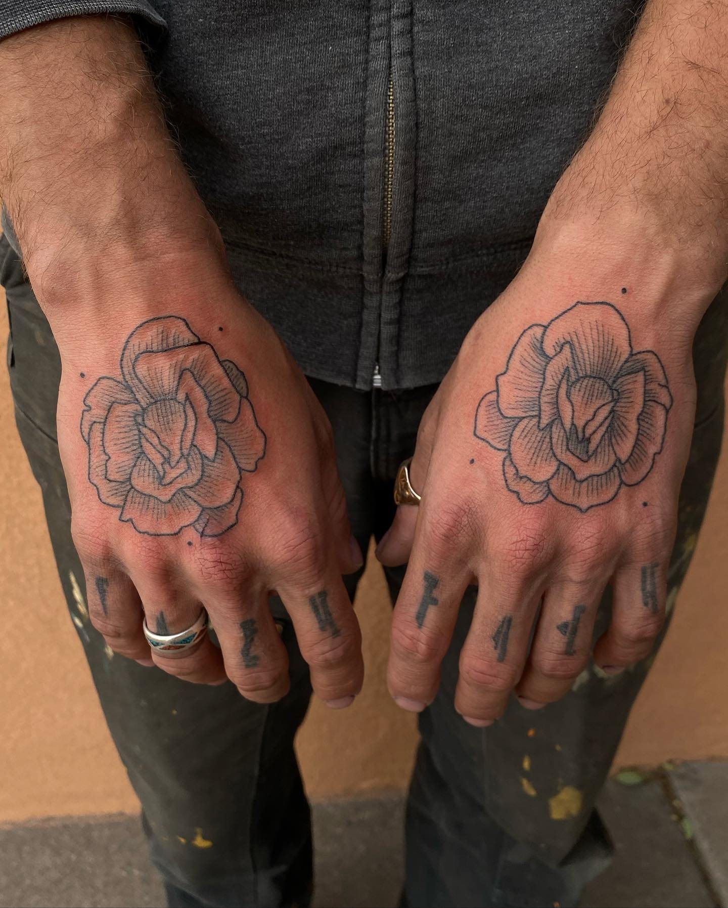 Tigre's roses live on. It was a very special honor to make these for @wandering_torch in memorial of an incredible soul @tigrebailando