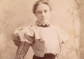 Online - Agnes Northrop and Tiffany's Gardens in Glass