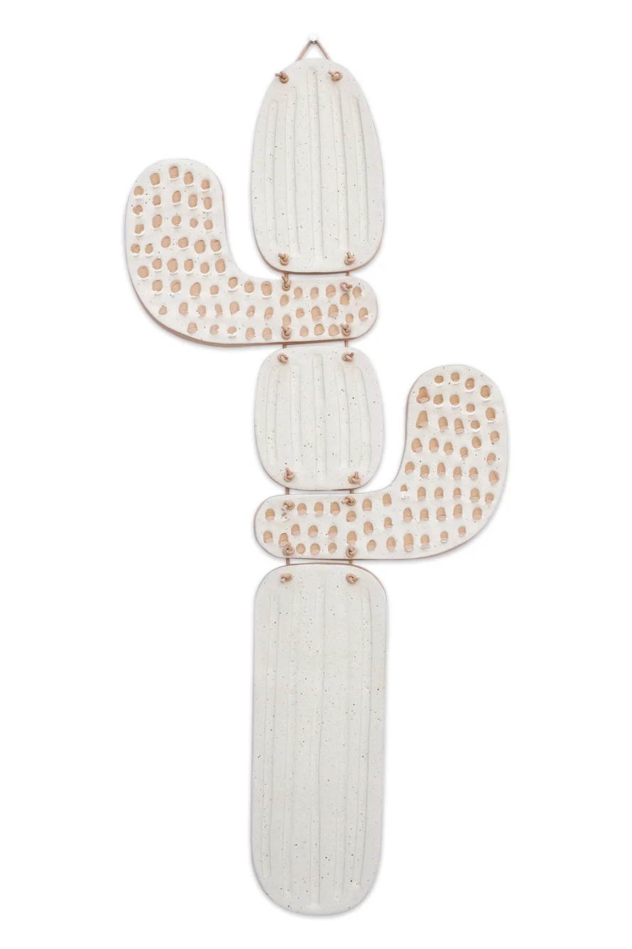 saguarowhite.jpg