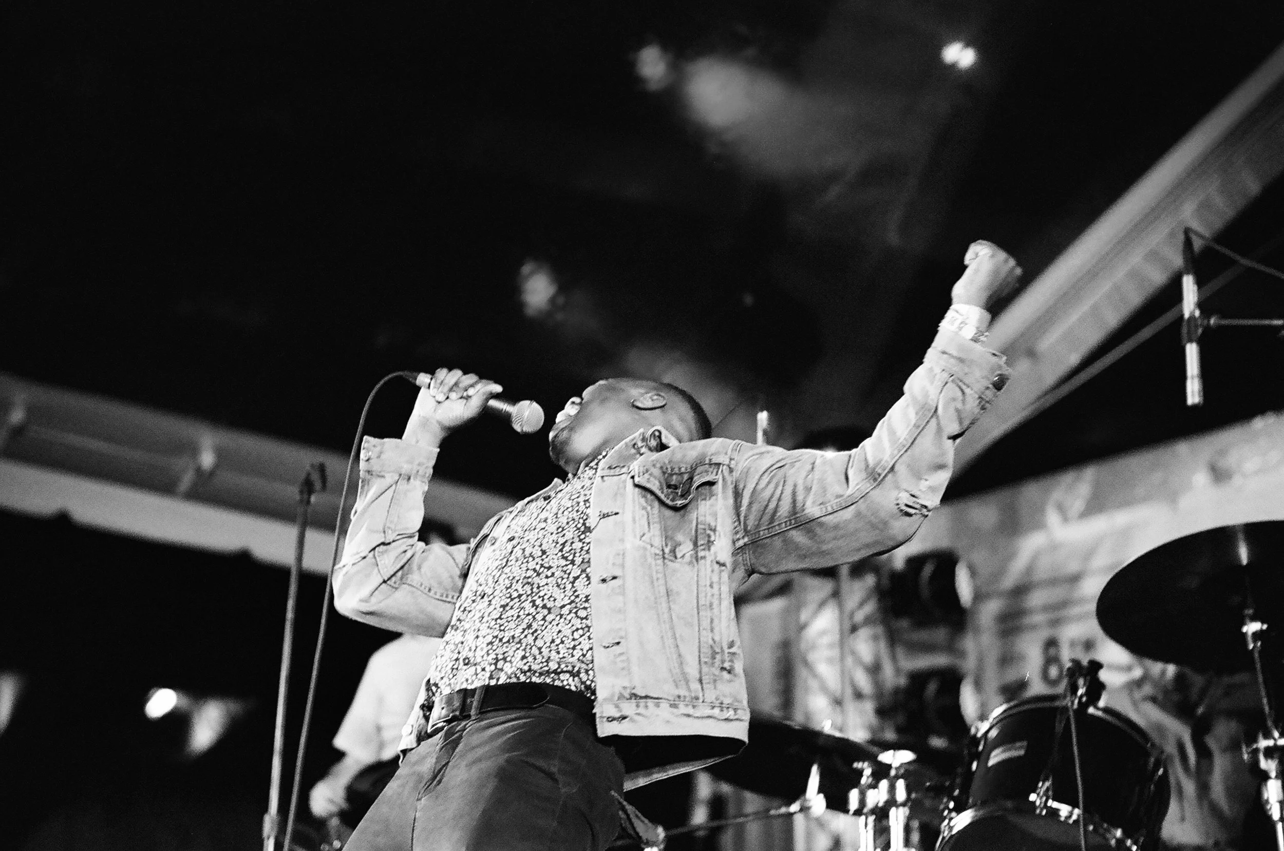 58750006 b&w.jpg