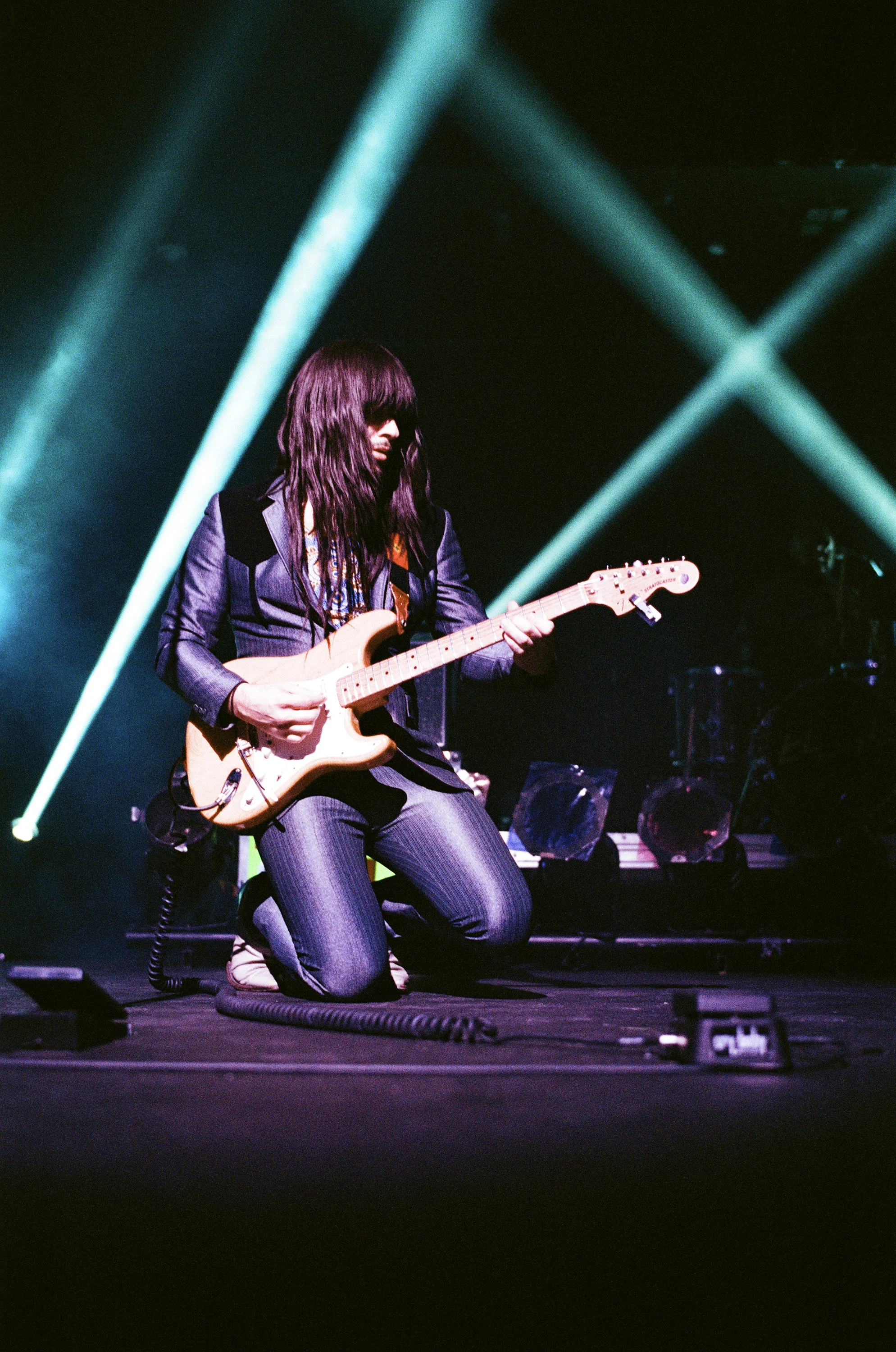 11-000438820007 small.jpg