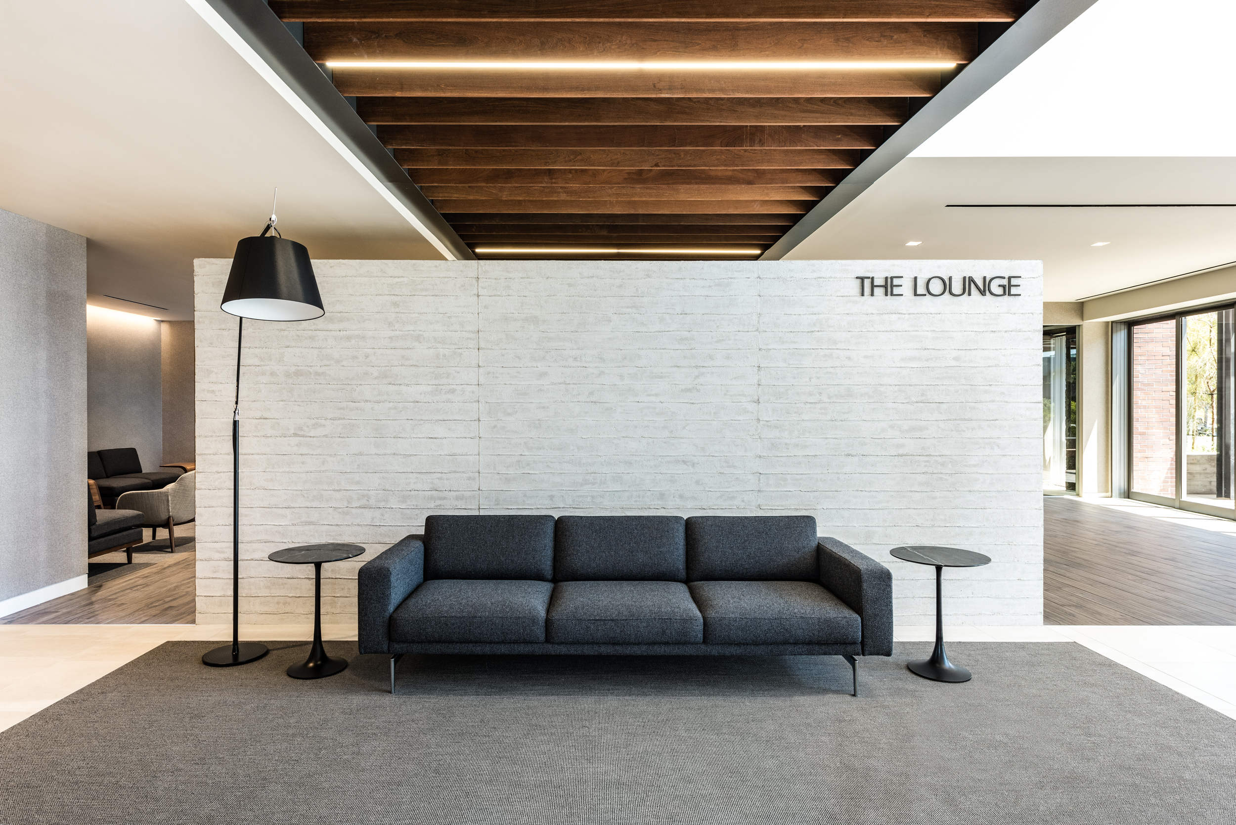 Lounge-1.jpg