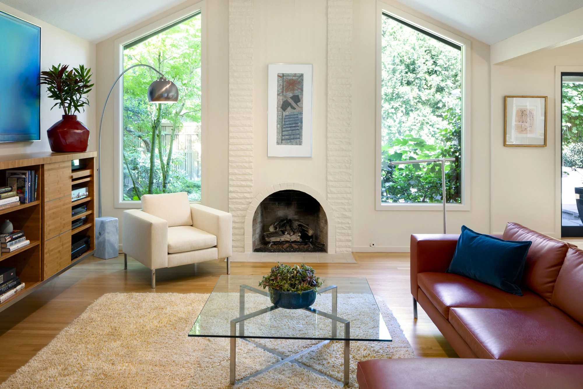 Living room interior design by Jenni Leasia Interior Design in Portland (Copy)