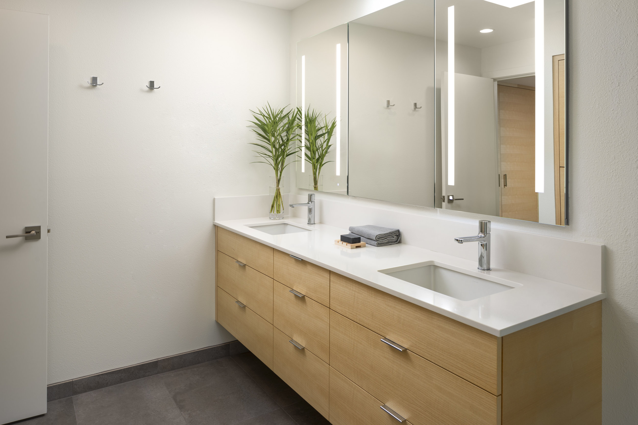 Bathroom interior design by Jenni Leasia Interior Design in Portland